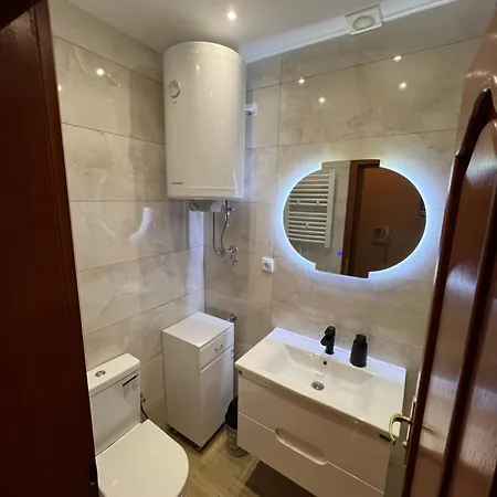 12 & Free Parking 公寓